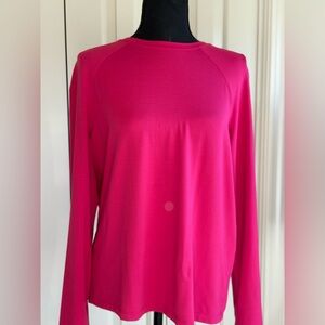 Women's Lululemon long sleeved Cranberry T-shirt
